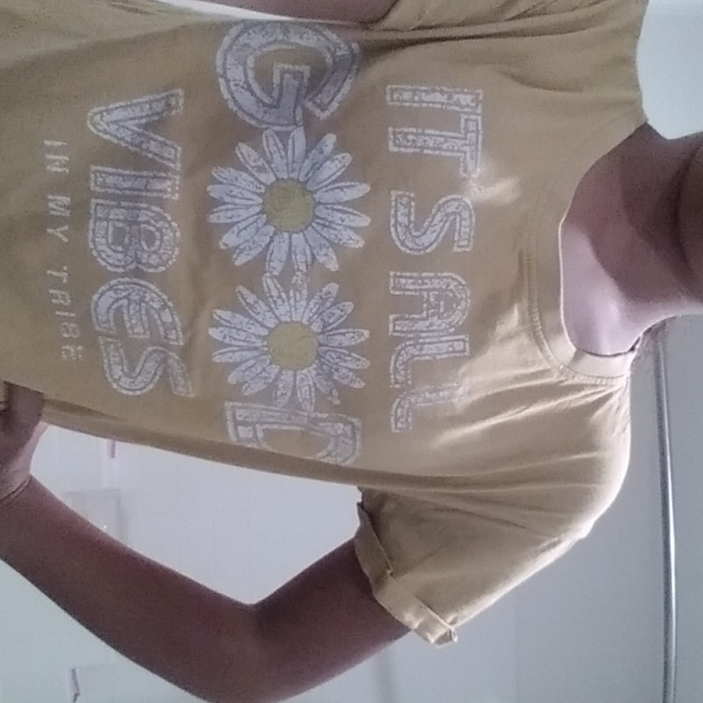 Shirts 8-9 - Picture 3 of 3
